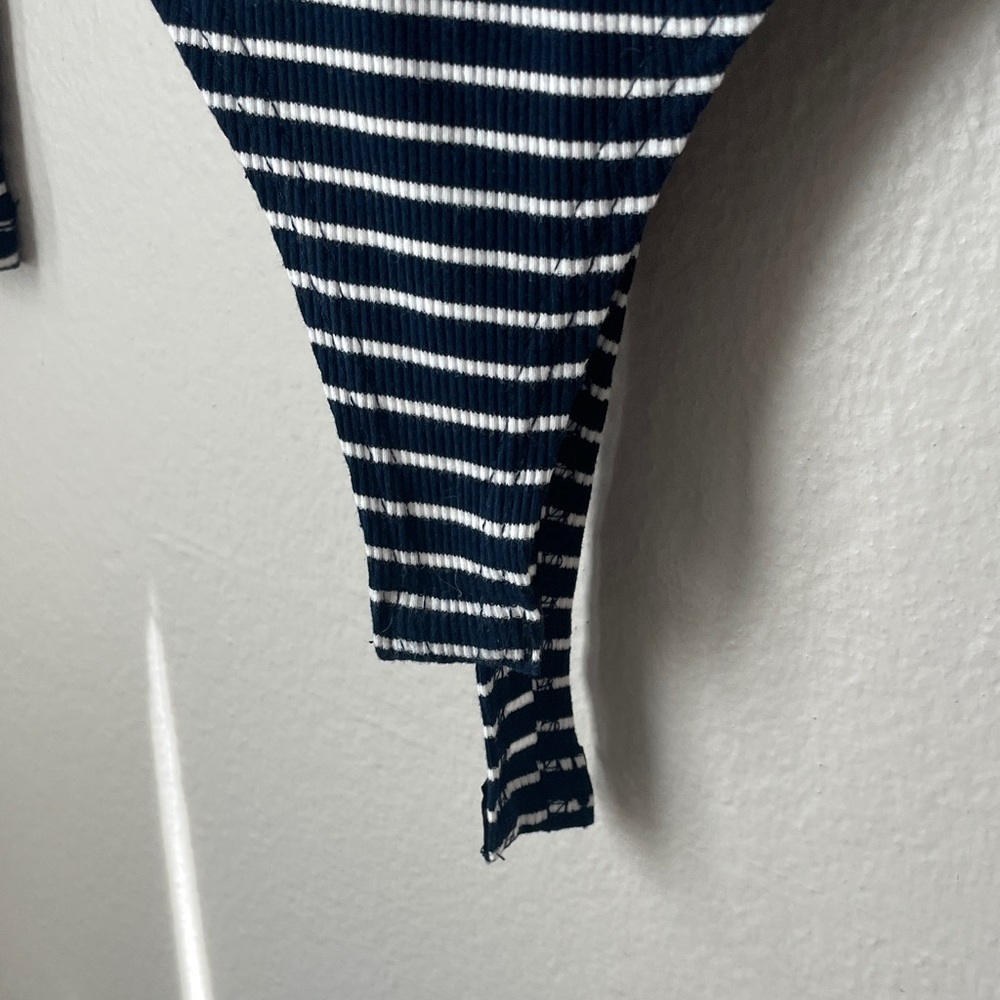 COMMENSE Striped Bodysuit - Picture 3 of 8